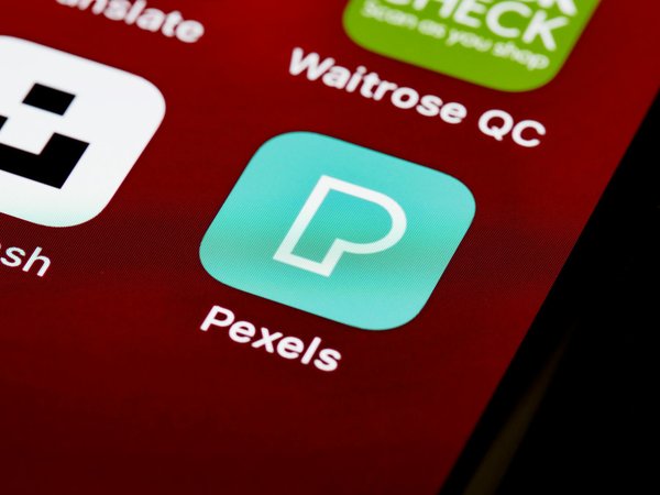 Comment partager vos codes promo avec vos amis et votre famille?